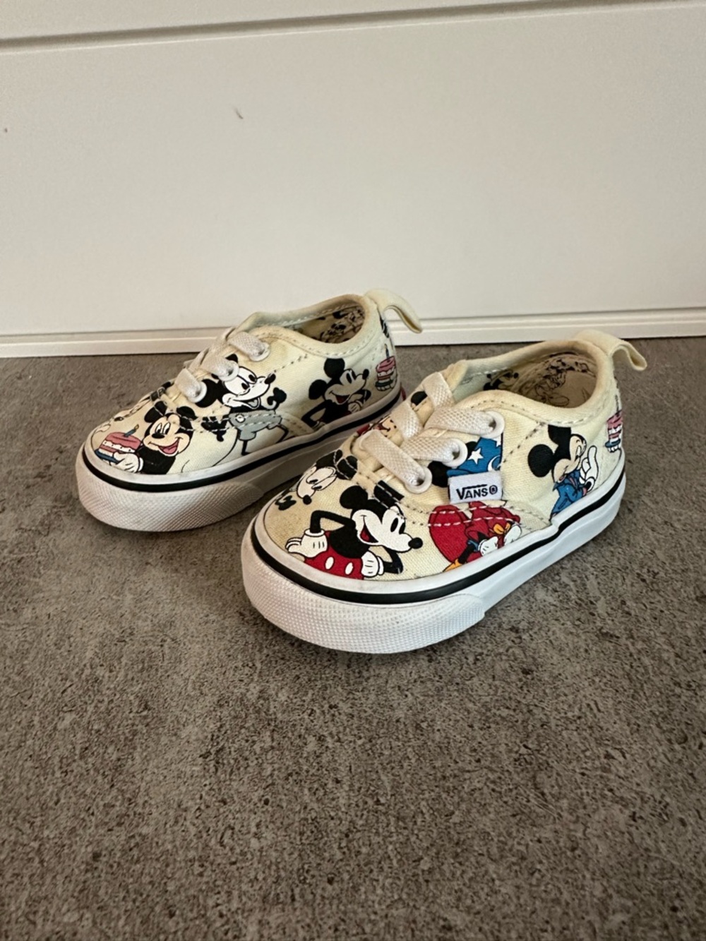 Vans X Disney Toddler 90th Anniversary Edition Canvas  Sneakers Mickey Mouse